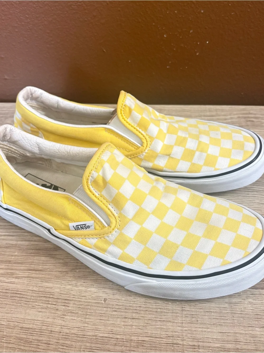 Vans yellow and white checkerboard slip-on trainers, Men’s Size 9, Women’s 10.5
